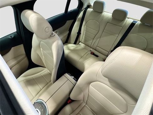 Certified 2018 Mercedes-Benz C 300 4MATIC Sedan image 22
