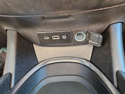 Used 2024 Chevrolet Malibu LT FWD image 33