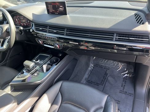 Used 2019 Audi Q7 3.0T Prestige w/ Prestige Package image 43
