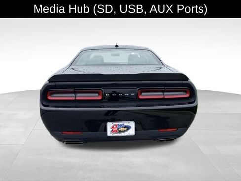 Used 2016 Dodge Challenger R/T Scat Pack RWD image 6