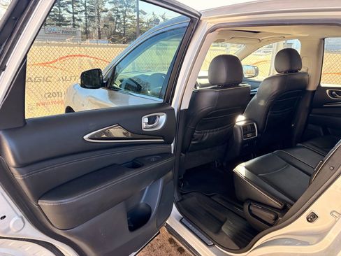 Used 2019 INFINITI QX60 Pure image 17