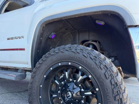 Used 2018 GMC Sierra 1500 SLT image 21