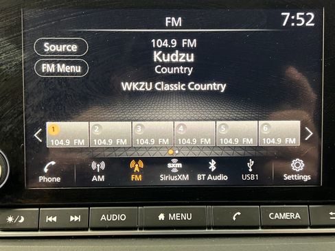 Used 2024 Nissan Rogue S image 51