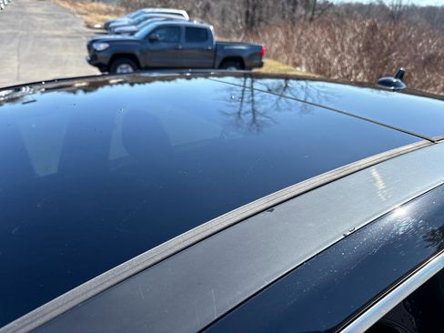 Used 2014 Mercedes-Benz E 350 4MATIC Sedan image 13