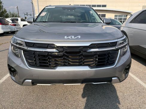 Used 2025 Kia Seltos S AWD/4WD image 4