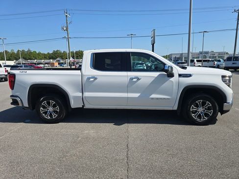 Used 2025 GMC Sierra 1500 SLT AWD/4WD image 6