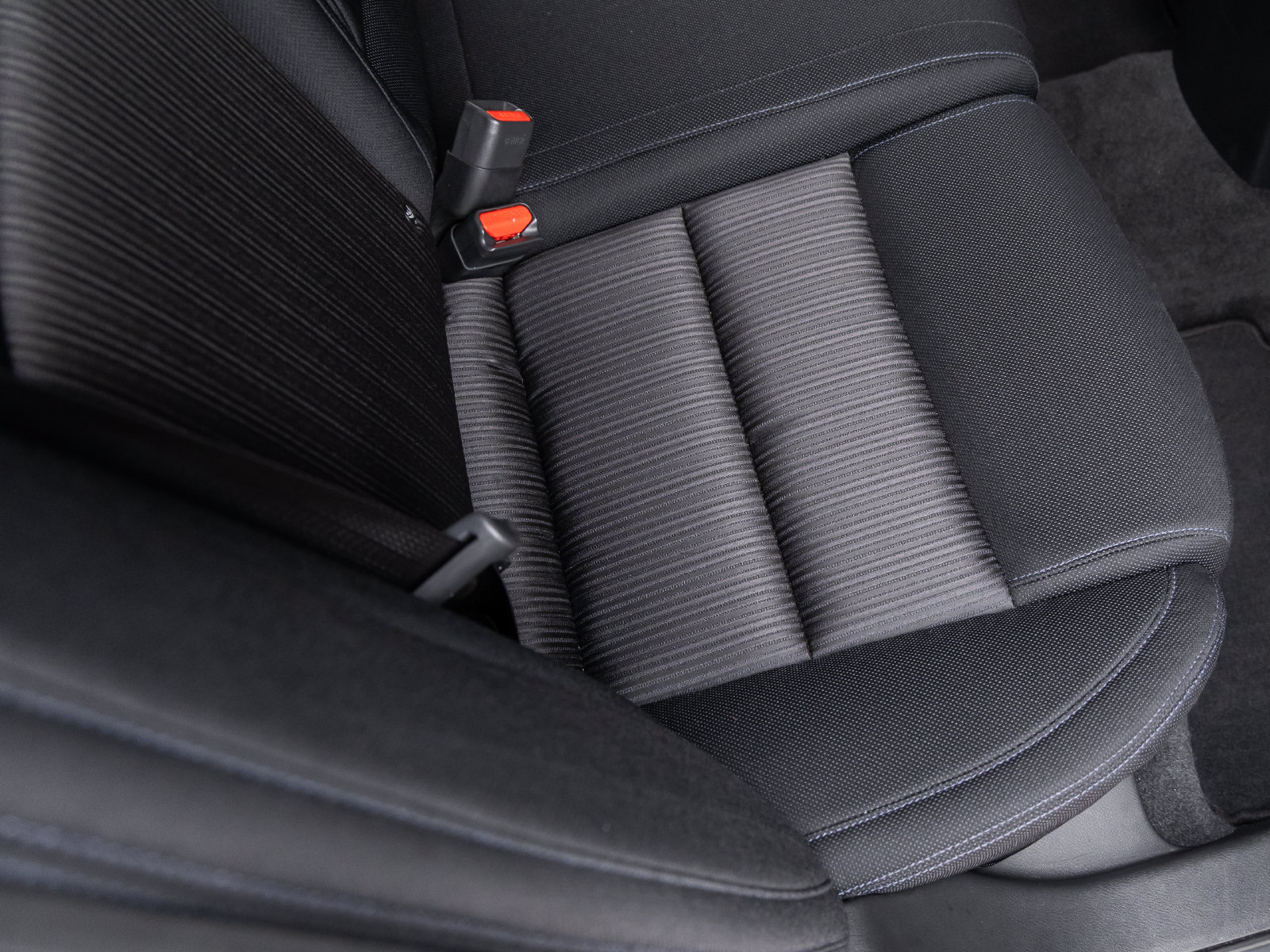 Used 2020 Nissan Maxima 3.5 S w/ Floor Mat Group FWD image 32