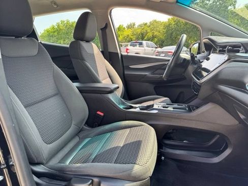 Used 2022 Chevrolet Bolt LT FWD image 26