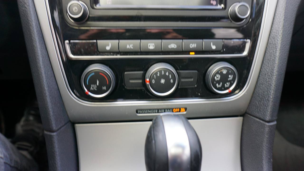 Used 2019 Volkswagen Passat 2.0T Wolfsburg FWD image 27