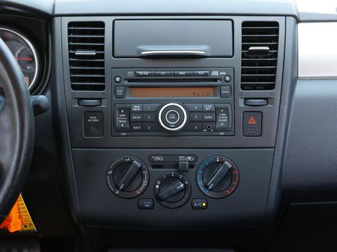Used 2012 Nissan Versa 1.8 S w/ Special Edition Pkg FWD image 31