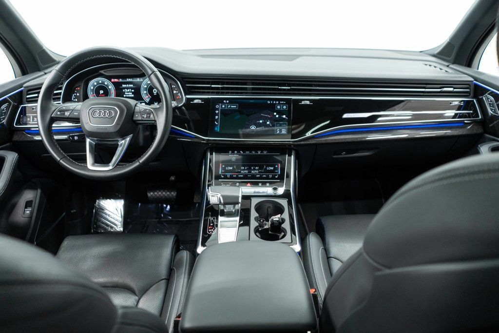 Used 2025 Audi Q7 3.0T Prestige AWD/4WD image 10