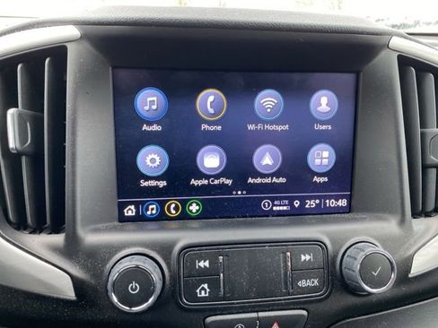 Used 2022 GMC Terrain SLT w/ Elevation Edition image 15