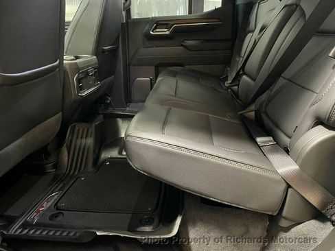 Used 2024 GMC Sierra 1500 Denali AWD/4WD image 17