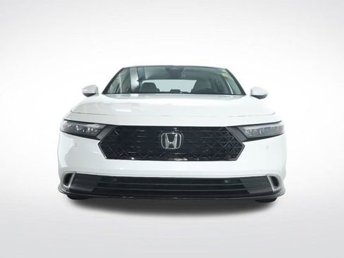 Used 2025 Honda Accord Touring image 6