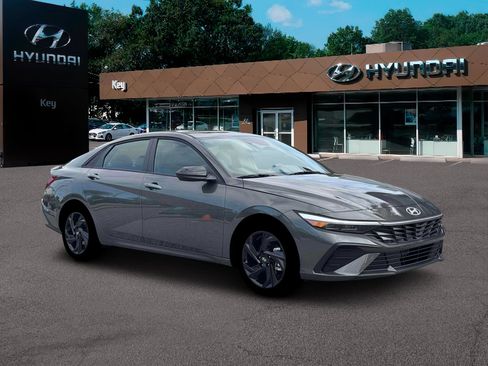 New 2026 Hyundai Elantra Sport image 10