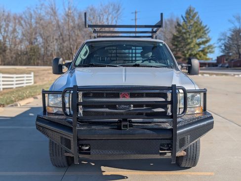 Used 2003 Ford F250 XLT AWD/4WD image 6