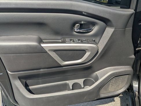 Certified 2024 Nissan Titan SV w/ SV Convenience Package RWD image 10