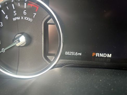 Used 2020 Ford Expedition Limited w/ Equipment Group 303A AWD/4WD image 14