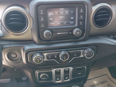 Used 2019 Jeep Wrangler Sport AWD/4WD image 29