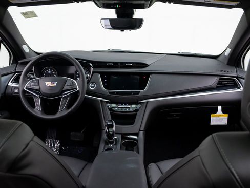 Certified 2026 Cadillac XT5 Premium Luxury w/ Driver Assist Package AWD/4WD image 12