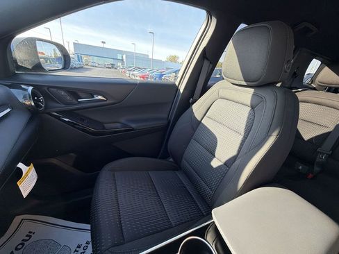 New 2026 Chevrolet Equinox LT w/ Midnight Edition FWD image 30