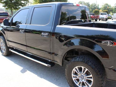 Used 2018 Ford F150 XLT AWD/4WD image 12