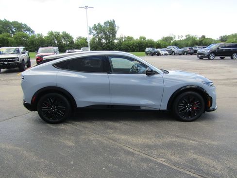 Used 2025 Ford Mustang Mach-E Premium w/ Sport Appearance Package AWD/4WD image 7