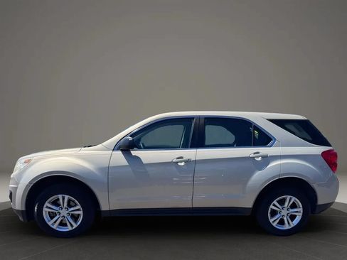 Used 2011 Chevrolet Equinox LS w/ Bluetooth Package FWD image 4
