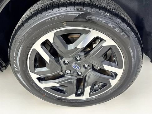 Used 2025 Subaru Forester Limited w/ Popular Package #2 AWD/4WD image 42