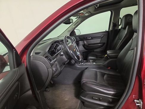 Used 2017 Chevrolet Traverse Premier FWD image 13