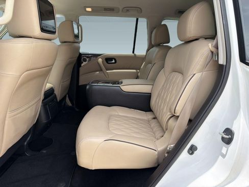 Used 2022 Nissan Armada Platinum w/ Captain's Chairs Package RWD image 15