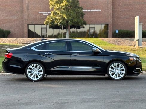 Used 2015 Chevrolet Impala LTZ FWD image 7