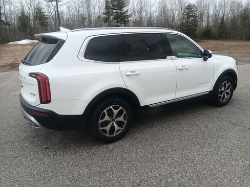 Used 2020 Kia Telluride EX w/ Towing Package image 5