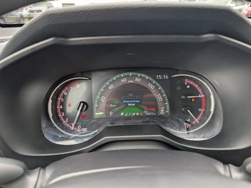 Used 2025 Toyota RAV4 LE FWD image 18