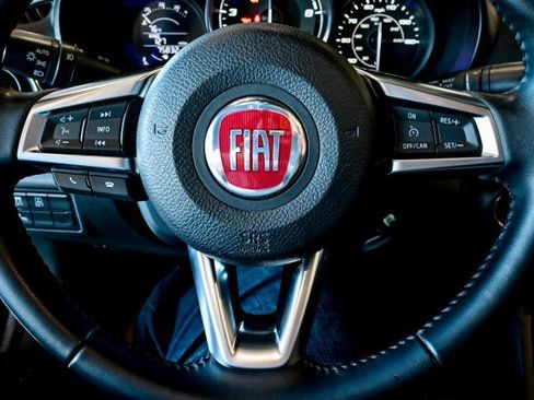 Used 2019 FIAT 124 Spider Lusso w/ Convenience Group image 39