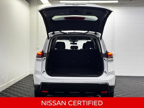 Certified 2025 Nissan Rogue SV AWD/4WD image 38