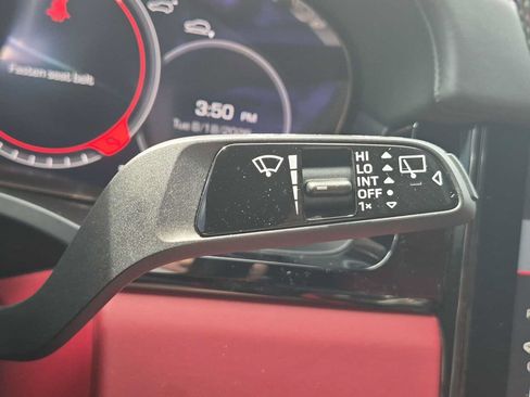 Used 2019 Porsche Cayenne Turbo AWD/4WD image 28