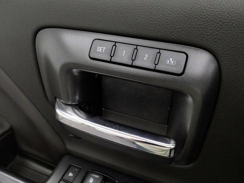Used 2019 Chevrolet Silverado 2500 LTZ w/ Duramax Plus Package AWD/4WD image 15