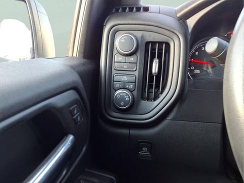 Used 2020 Chevrolet Silverado 2500 W/T w/ WT Convenience Package AWD/4WD image 11