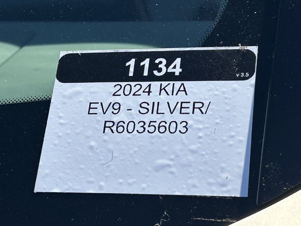 Used 2024 Kia EV9 Wind AWD/4WD image 31