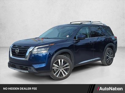 Used 2025 Nissan Pathfinder Platinum w/ Cargo Package