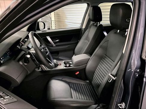 New 2025 Land Rover Discovery Sport S image 8