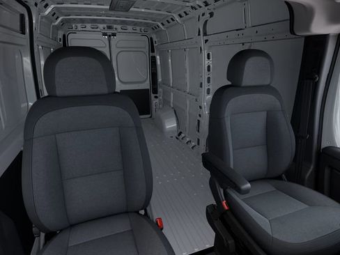 New 2026 RAM ProMaster 2500 w/ Premium Convenience Group FWD image 16