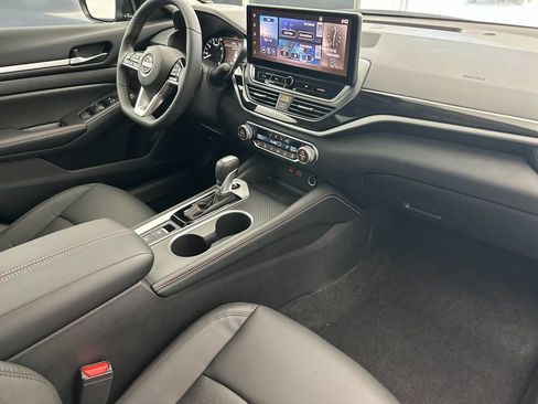 Used 2026 Nissan Altima 2.5 SR w/ SR Premium Package FWD image 14