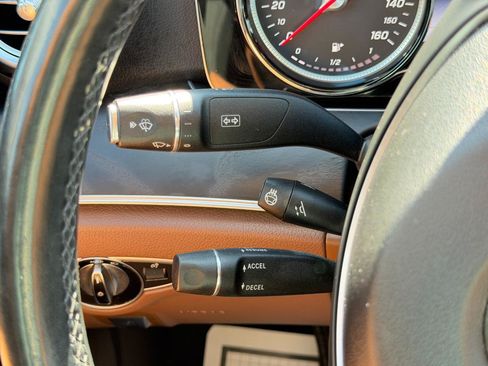Used 2017 Mercedes-Benz E 300 4MATIC image 78