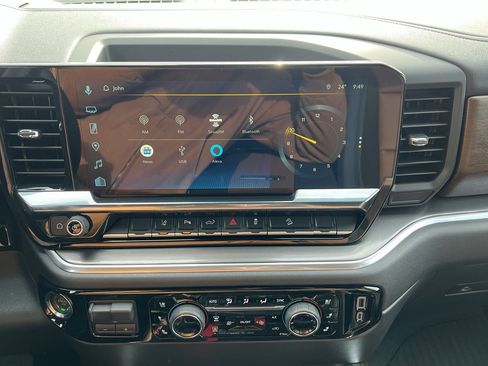 Used 2025 Chevrolet Silverado 2500 High Country w/ High Country Premium Package image 12