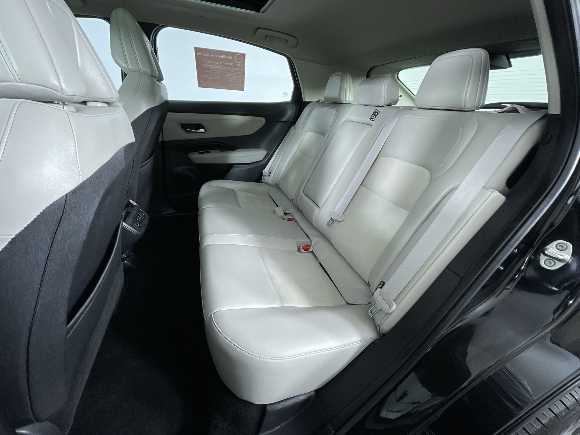 Certified 2024 Nissan Ariya AWD image 23