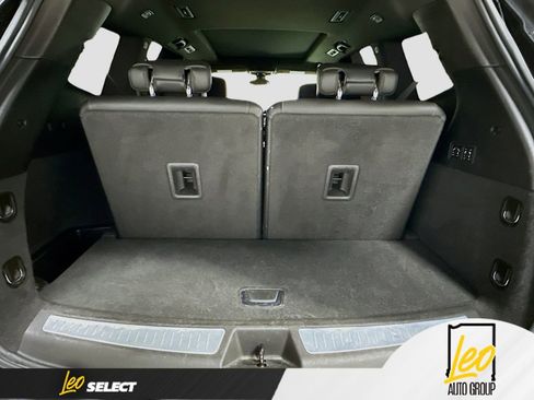Used 2023 Cadillac XT6 Premium Luxury AWD/4WD image 28
