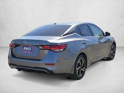 Used 2025 Nissan Sentra SV w/ Trunk Package FWD image 5
