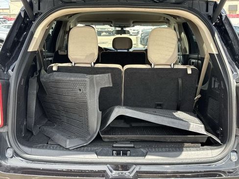Used 2023 Ford Explorer 4WD image 29
